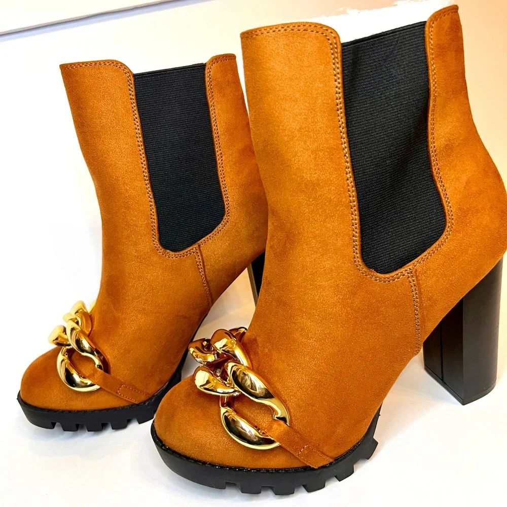 NWT Lux Chelsea Combat Ankle Boots - Chestnut Tan Brown w/Gold Chain Detail - Picture 2 of 10